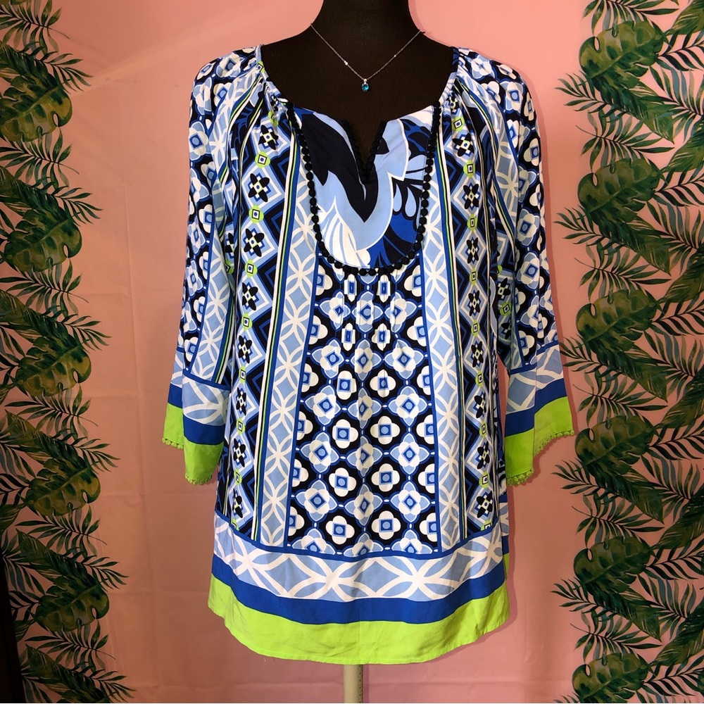 Crown & Ivy Blue, White, & Green Tunic Top